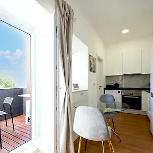 https://apartment-ajuda-tagus-ground-floor.hotels-lisbon-portugal.com